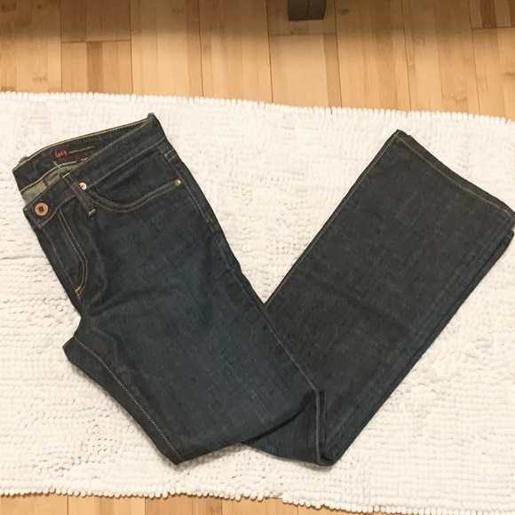 AG The Kiss Straight Leg Jeans - Picture 3 of 5